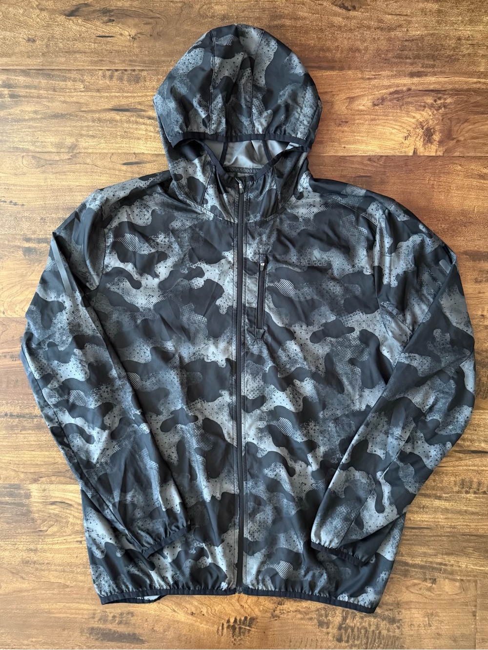 Adidas Own The Run Jacket Mens L Black Camo Hooded Full Zip Windbreaker